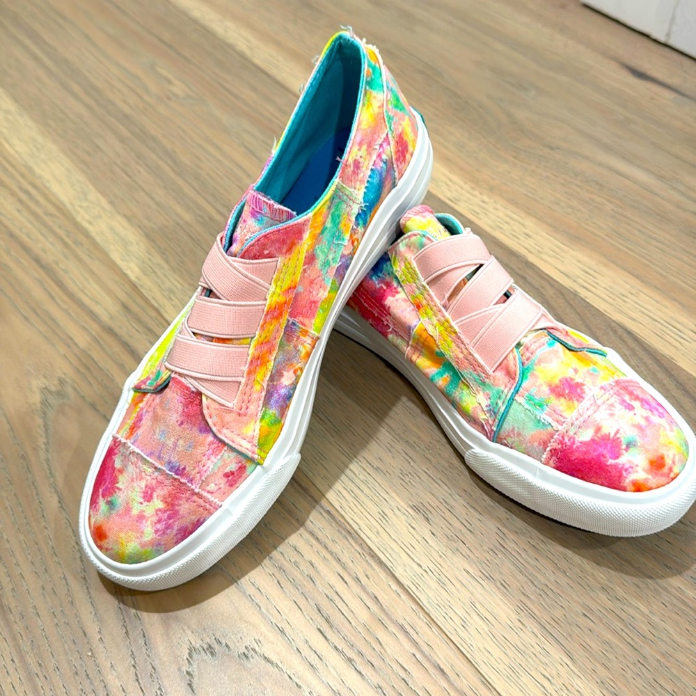 Rainbow Blowfish Malibu Canvas Shoes Size 8